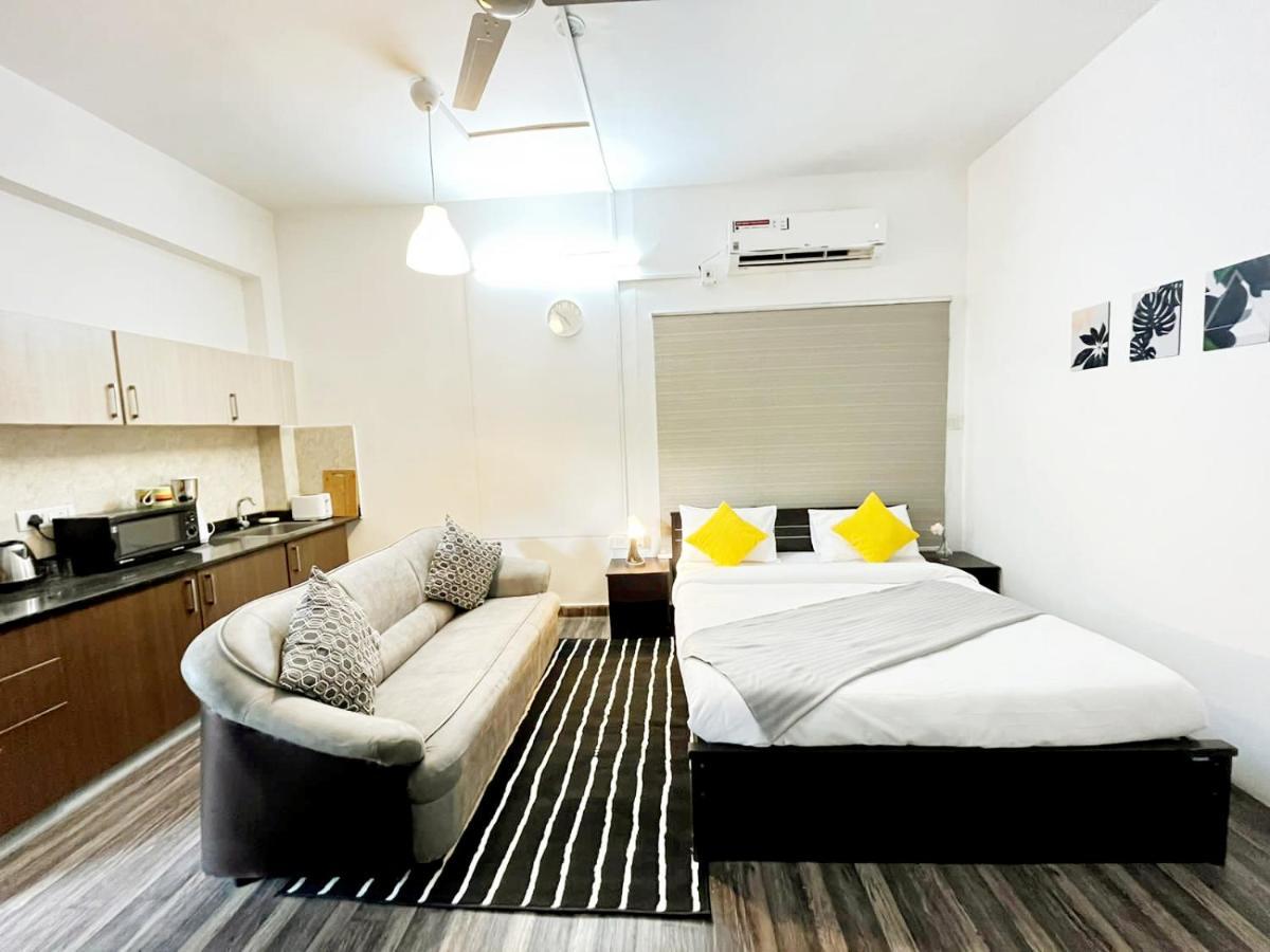 Bedchambers Serviced Apartments, Hyderabad Exteriör bild
