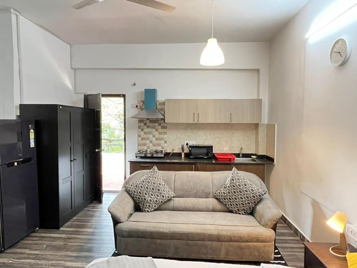 Bedchambers Serviced Apartments, Hyderabad Exteriör bild