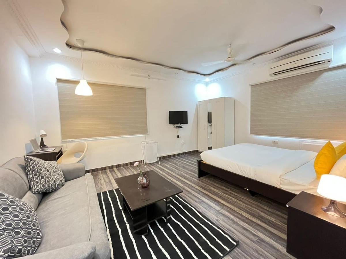 Bedchambers Serviced Apartments, Hyderabad Exteriör bild